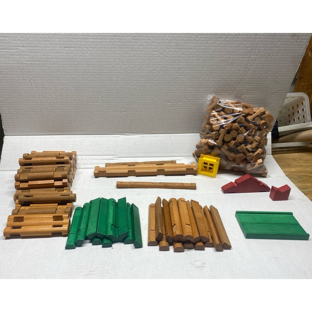 207 VTG Mixed Pieces of Lincoln Logs